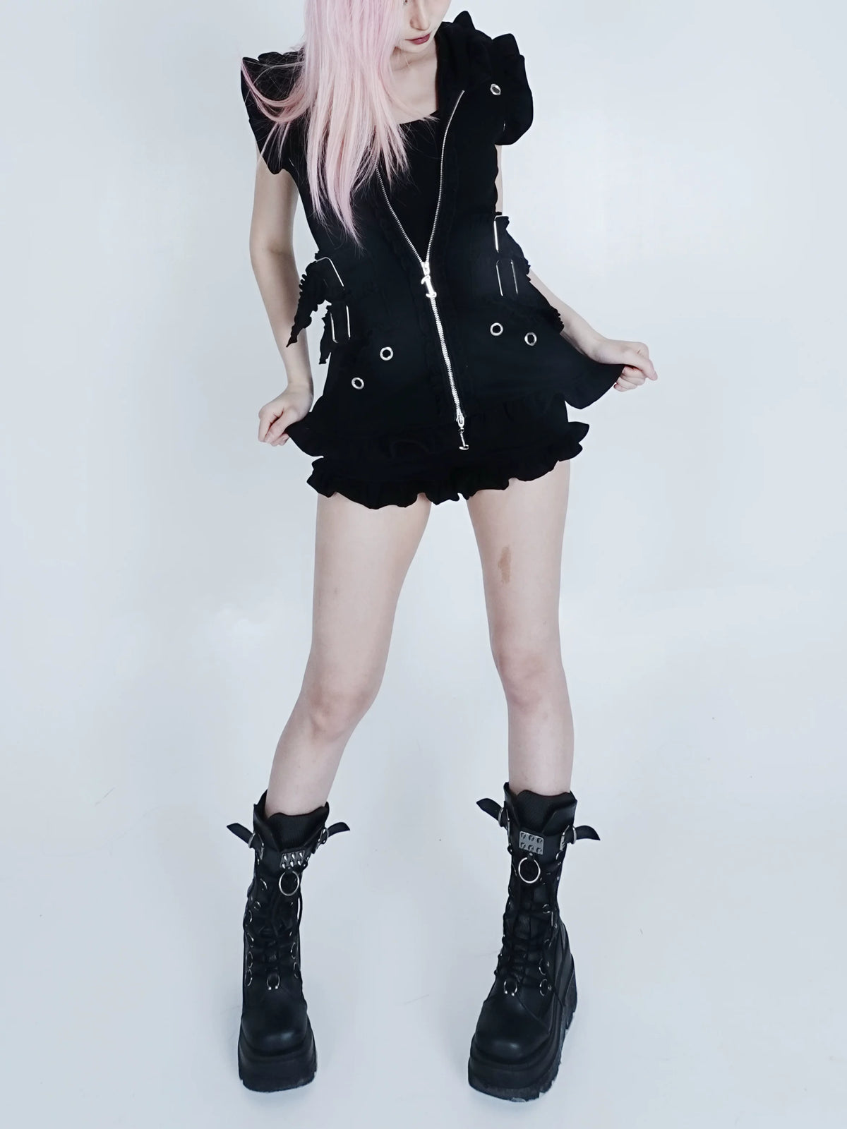 Bubble Cat Ruffle Hooded Vest - Black