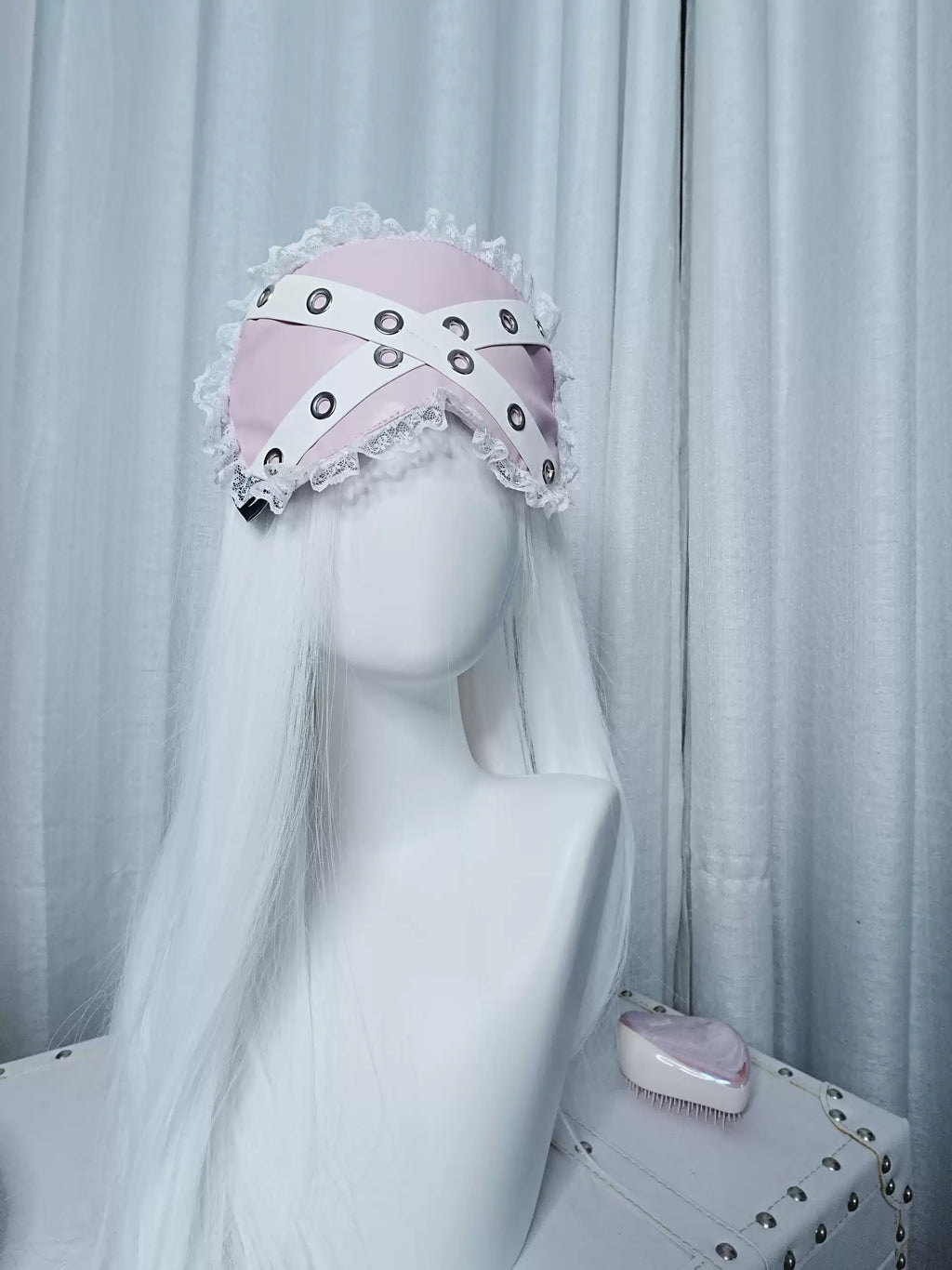 Eyelet Strap Decorated Lace Eye Mask - Pink-White