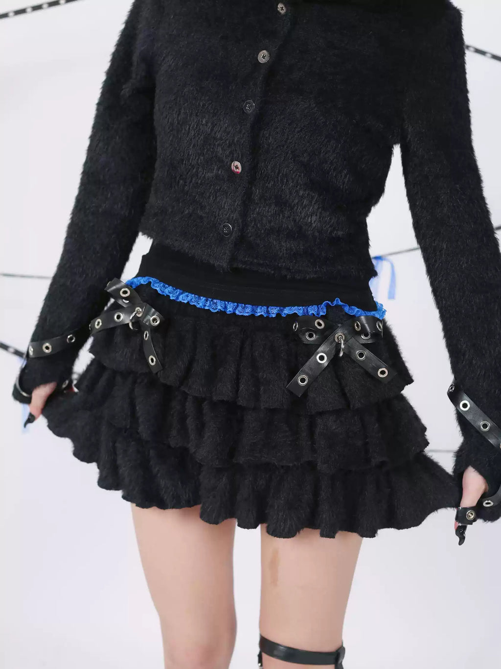 Fluffy Ruffled Pumpkin Pants - Black