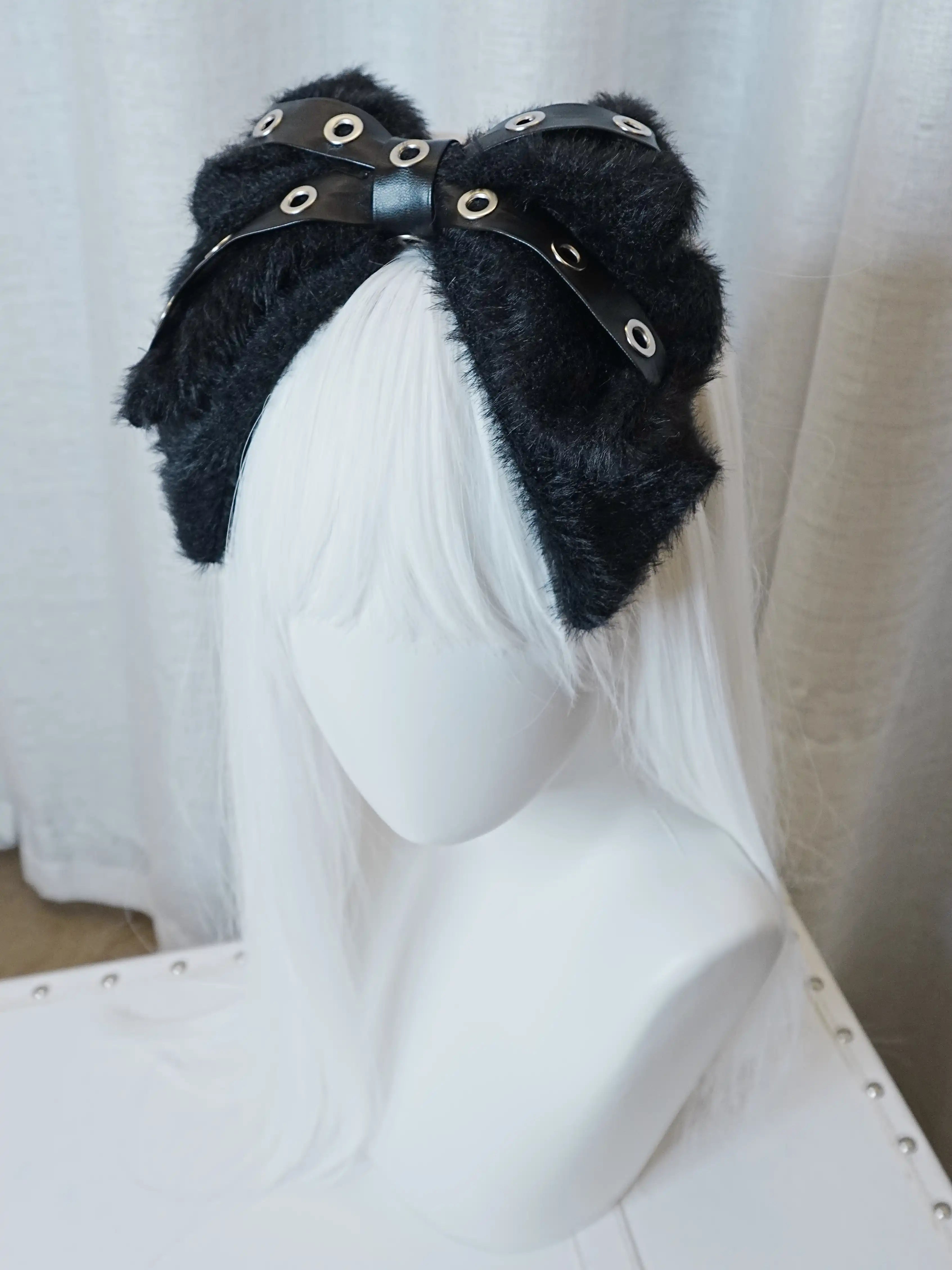 Fluffy Eyelet Big Bowknot Headband - Black