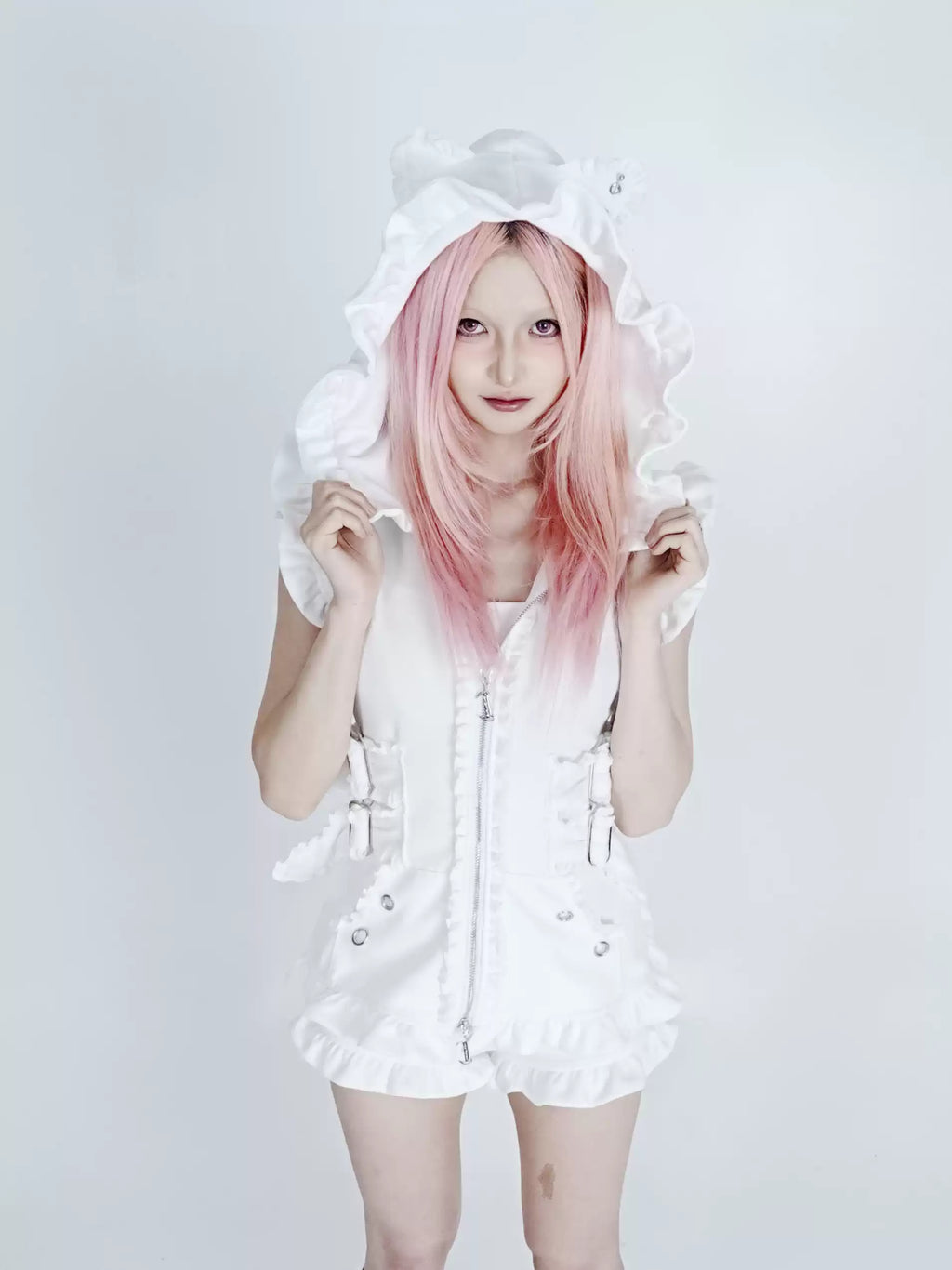 Bubble Cat Ruffle Hooded Vest - White