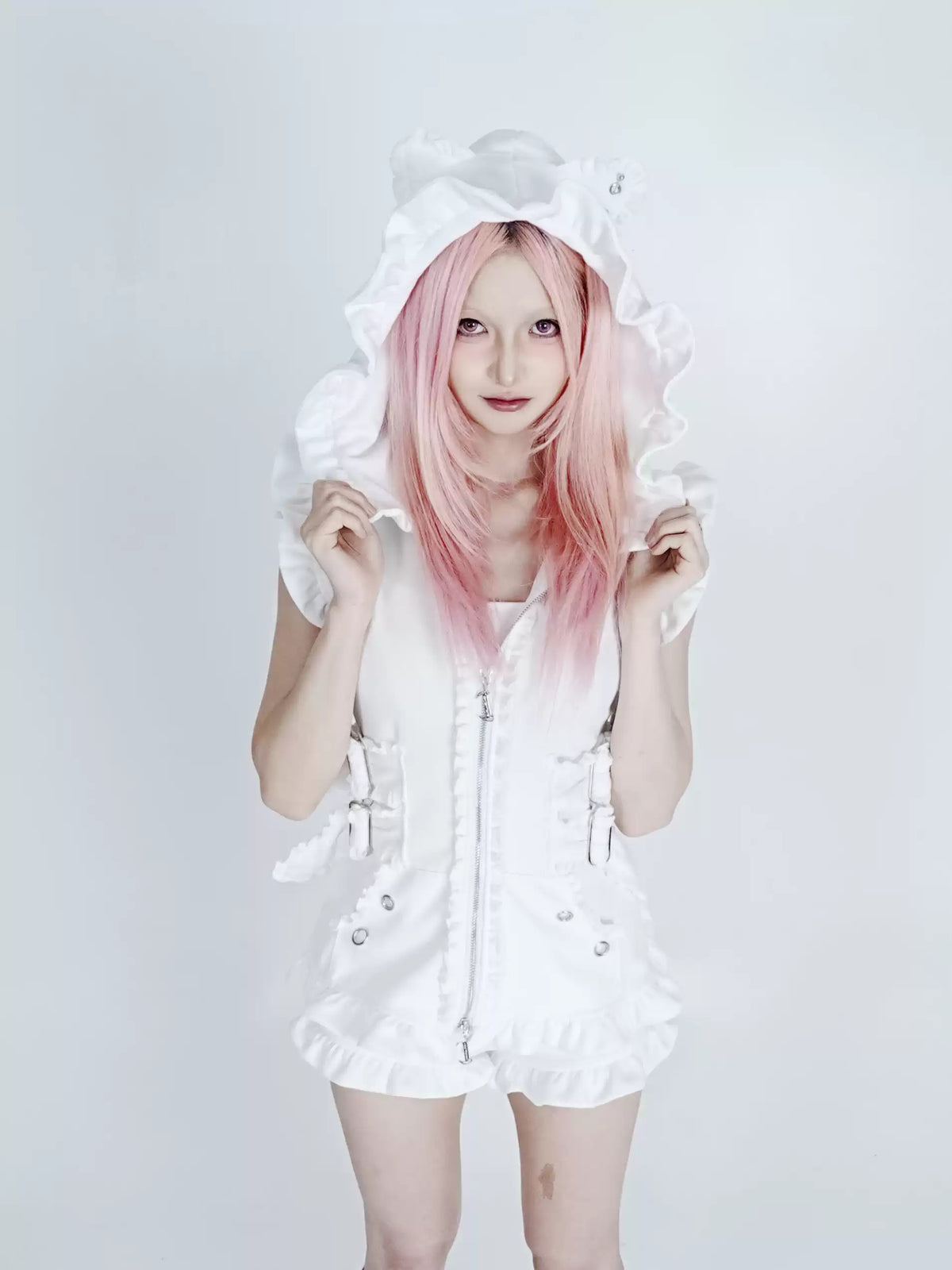 Bubble Cat Ruffle Hooded Vest - White