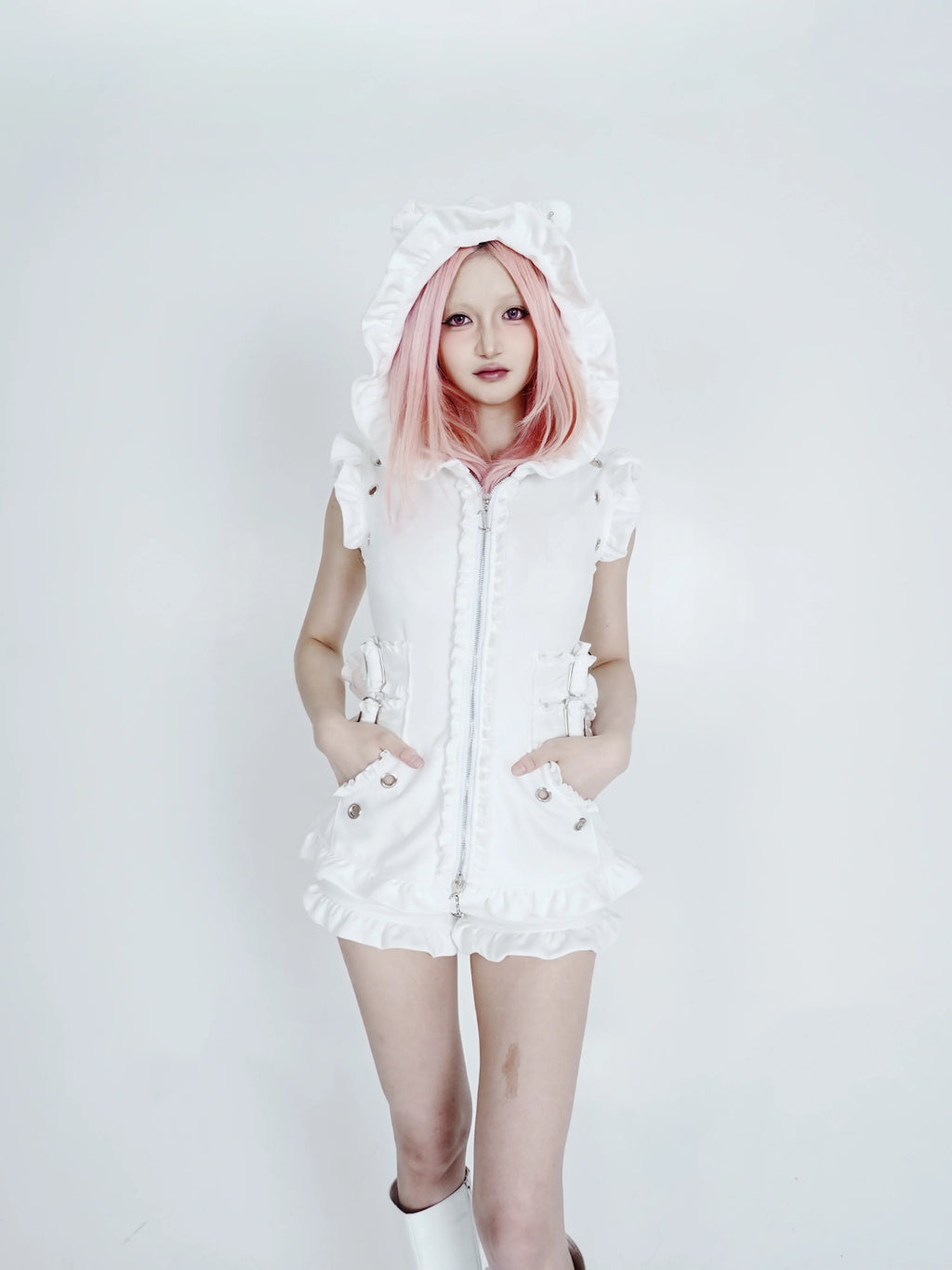 Bubble Cat Ruffle Hooded Vest - White
