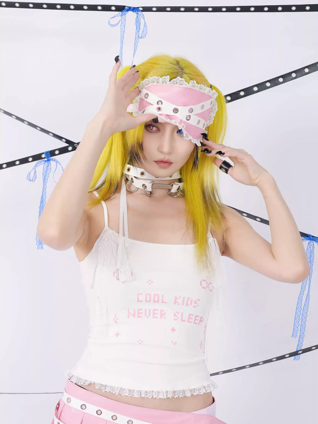 Metal Logo Lace-Up Choker - Black